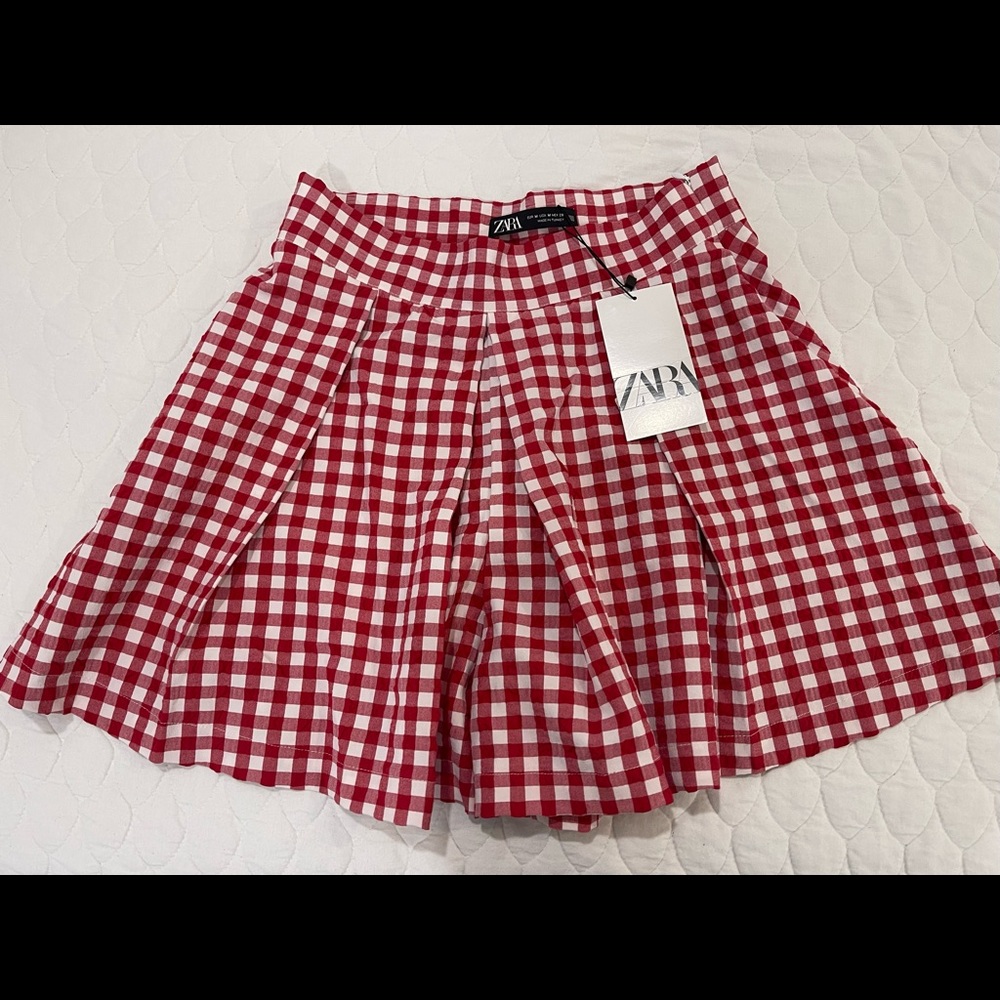 (NWT) zara skort
